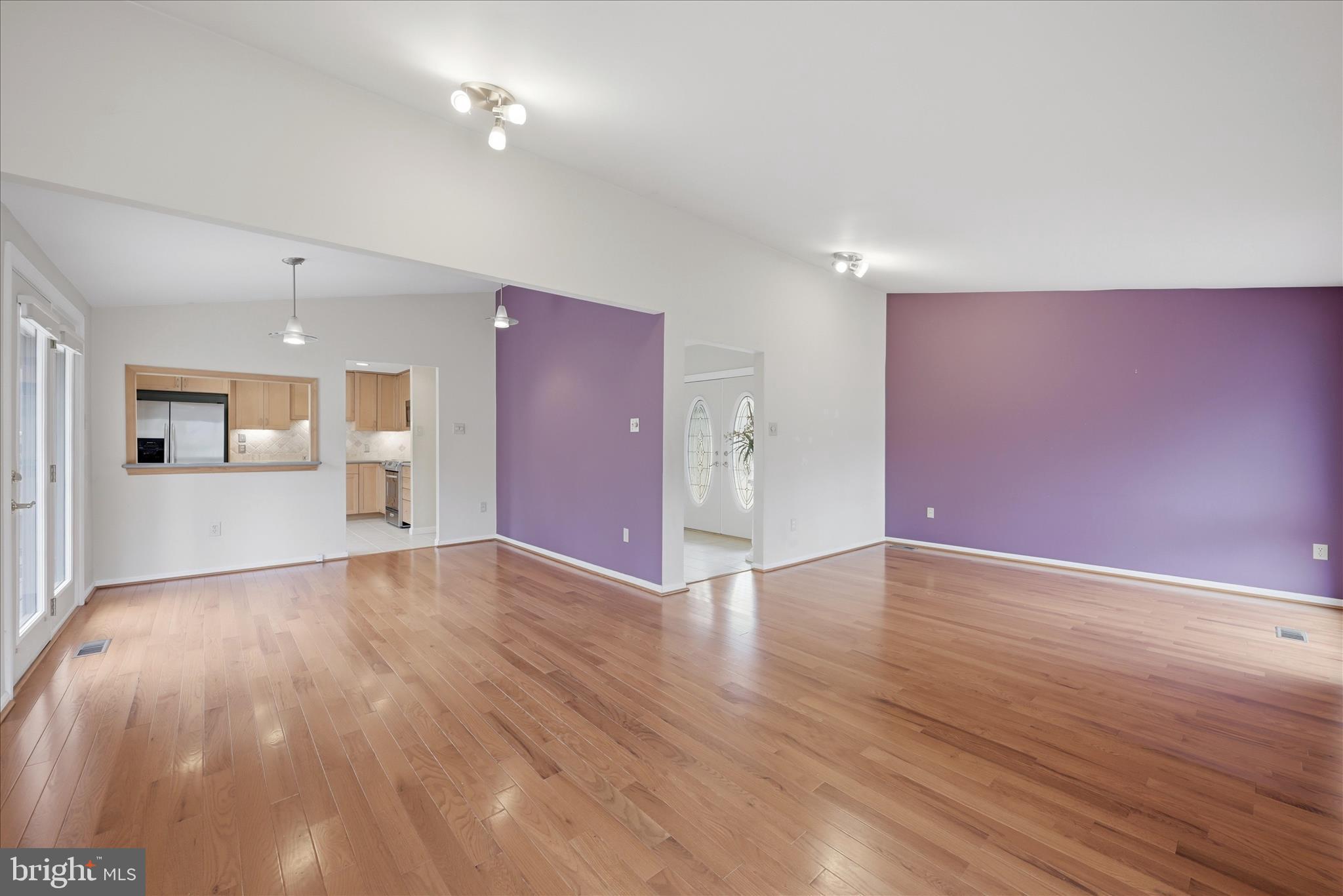 2199 Logmill Road Haymarket, VA 20169 - Photo 24 of 80 Living Room