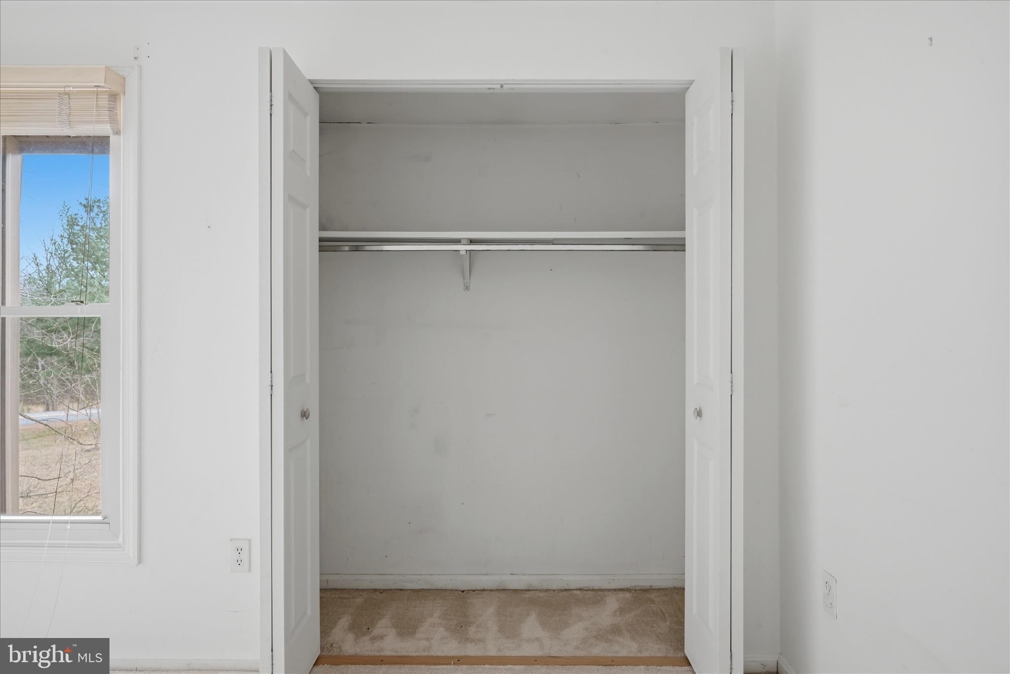 2199 Logmill Road Haymarket, VA 20169 - Photo 33 of 80 Closet