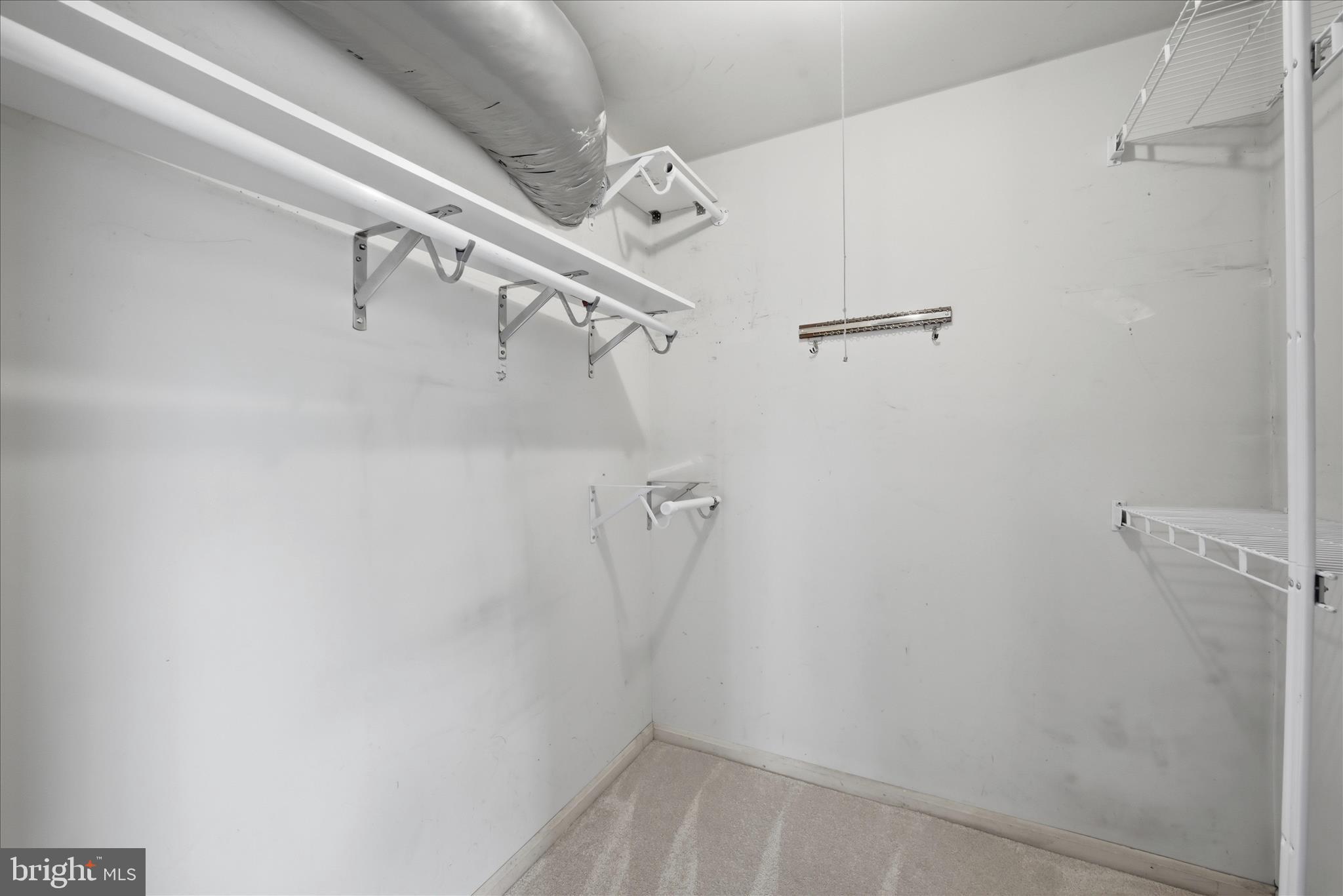 2199 Logmill Road Haymarket, VA 20169 - Photo 41 of 80 Closet