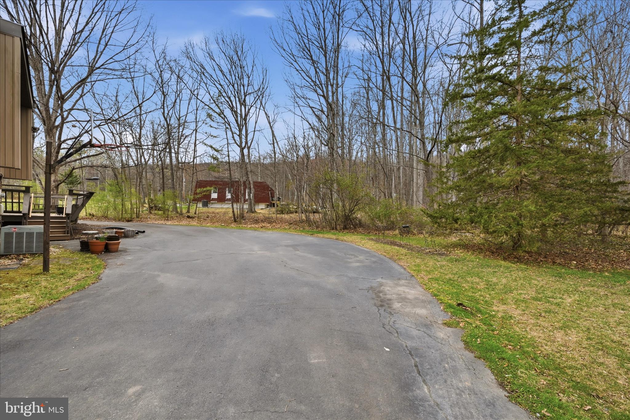 2199 Logmill Road Haymarket, VA 20169 - Photo 60 of 80 Driveway