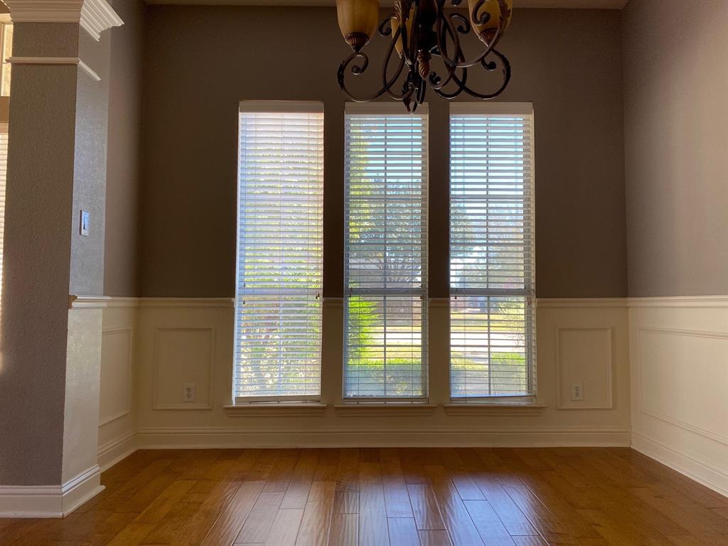 2011 Glen Manor Road Corinth, TX 76208 - Photo 6 of 36 Gallery Image 6
