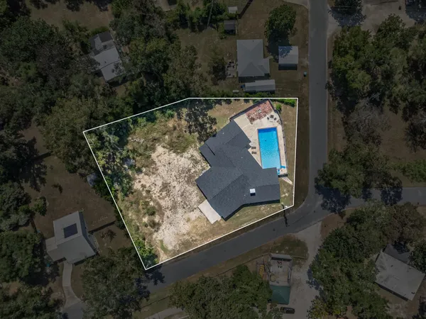 $380,000 | 27 Hickory Avenue, Crawfordville, FL 32327