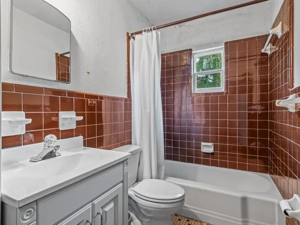 $380,000 | 27 Hickory Avenue, Crawfordville, FL 32327