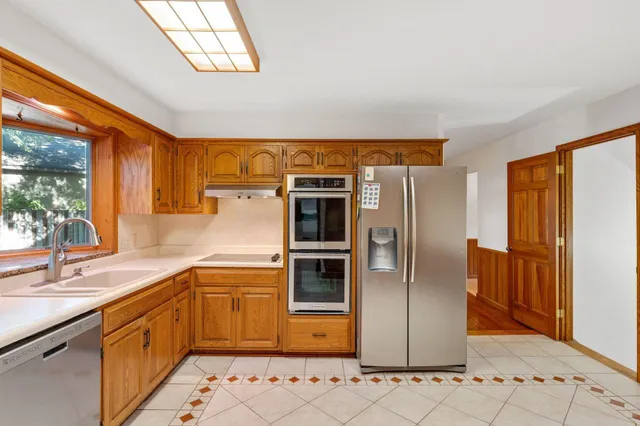 $500,000 | 4715 Pilgrim Lane North, Plymouth, MN 55442