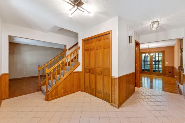 $500,000 | 4715 Pilgrim Lane North, Plymouth, MN 55442