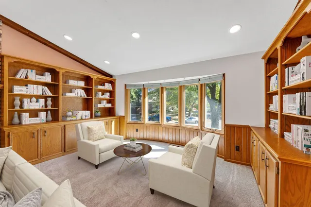 $500,000 | 4715 Pilgrim Lane North, Plymouth, MN 55442