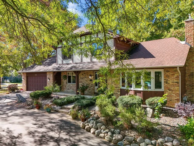 $500,000 | 4715 Pilgrim Lane North, Plymouth, MN 55442