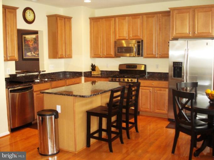 9176 Furey Road Lorton, VA 22079 - Photo 4 of 15 Kitchen