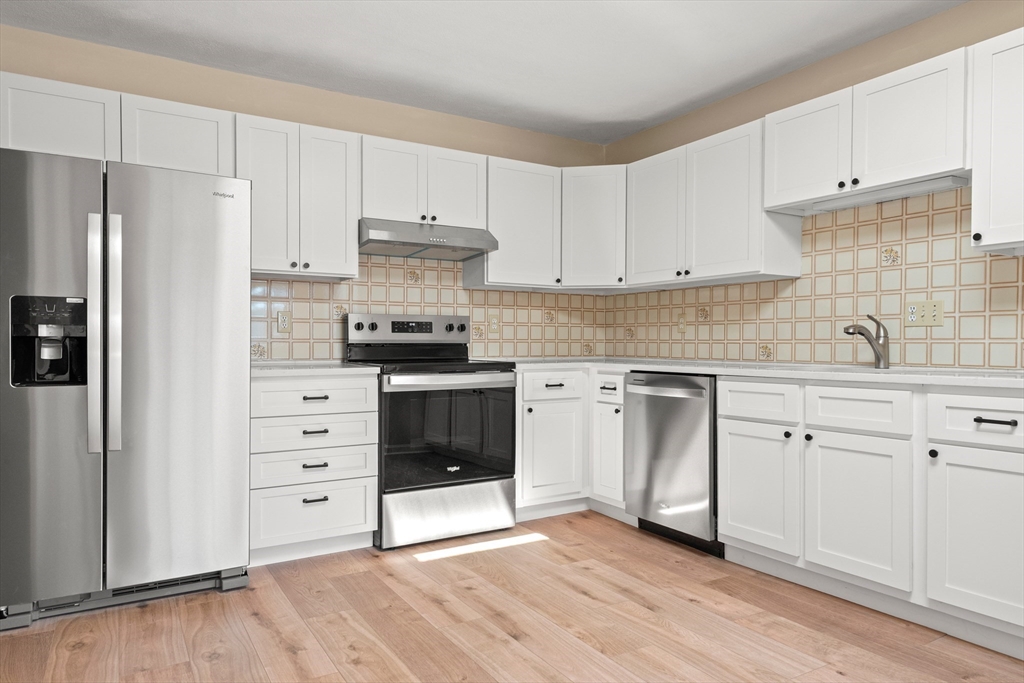 9 Thomas Street, Unit C2 Saugus, MA 01906 - Photo 13 of 31 Gallery Image 13