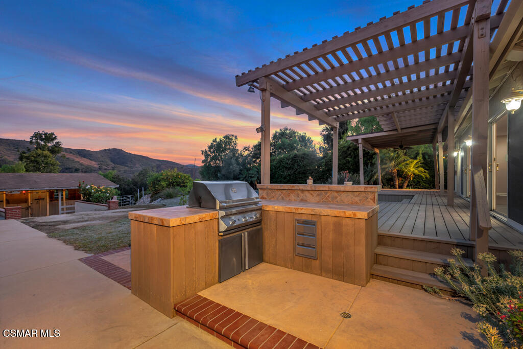 1506 Rambling Road Simi Valley, CA 93065 - Photo 57 of 79 1506 Rambling Rd