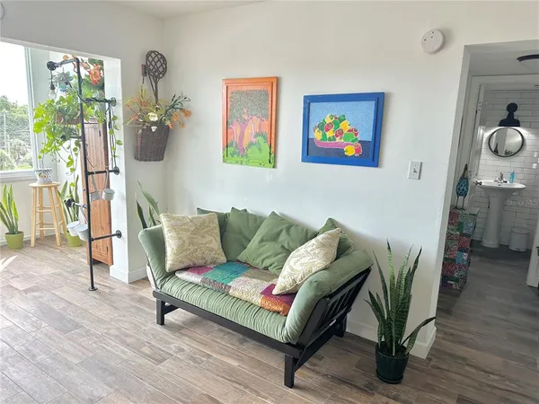 $165,000 | 100 Waverly Way, Unit 303, Clearwater, FL 33756