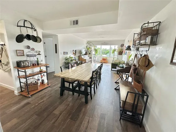 $165,000 | 100 Waverly Way, Unit 303, Clearwater, FL 33756