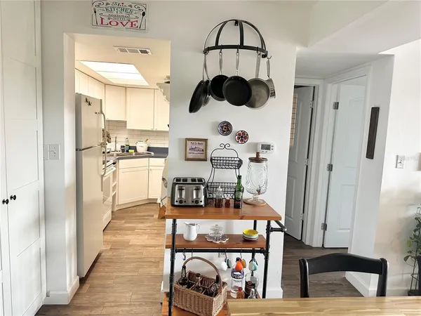 $165,000 | 100 Waverly Way, Unit 303, Clearwater, FL 33756