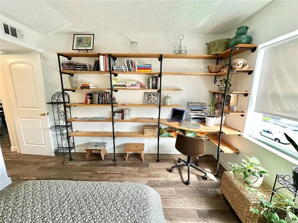 $165,000 | 100 Waverly Way, Unit 303, Clearwater, FL 33756