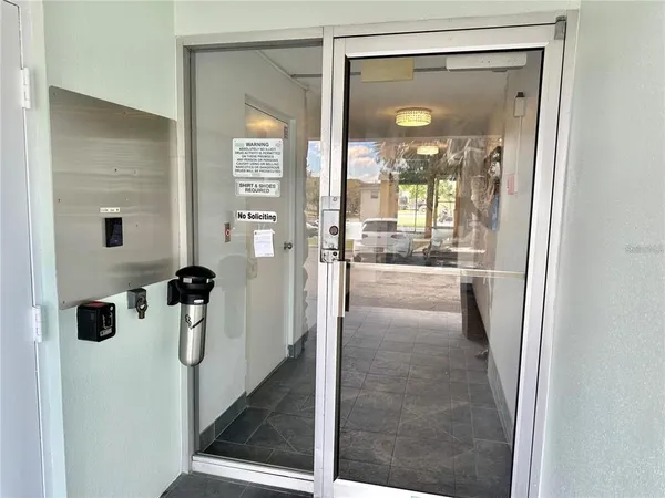 $165,000 | 100 Waverly Way, Unit 303, Clearwater, FL 33756