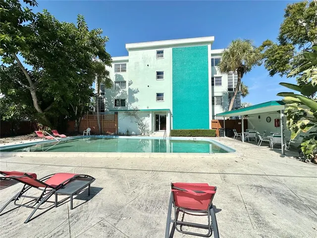 $195,000 | 100 Waverly Way, Unit 303, Clearwater, FL 33756