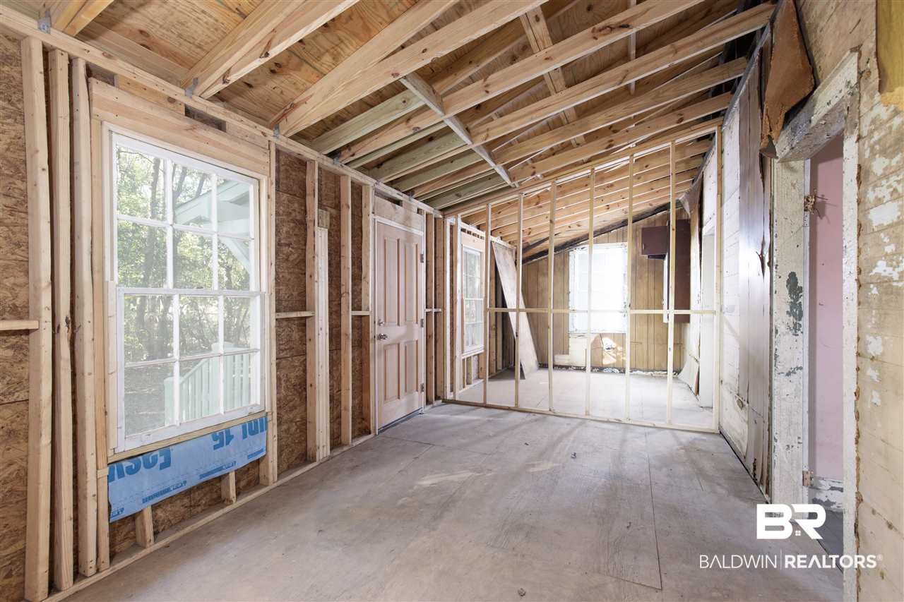 1105 Texas Street Mobile, AL 36604 - Photo 9 of 13
