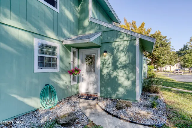 $215,000 | 29 Tomoka Meadows Boulevard, Ormond Beach, FL 32174