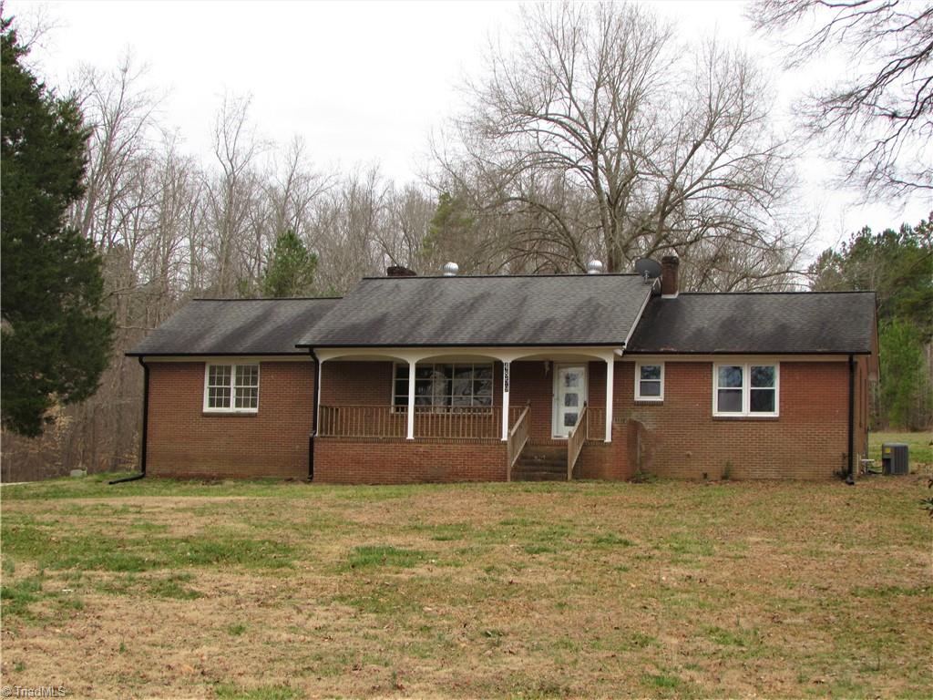 4859 Coltrane Street Trinity, NC 27370 - Photo 1 of 31