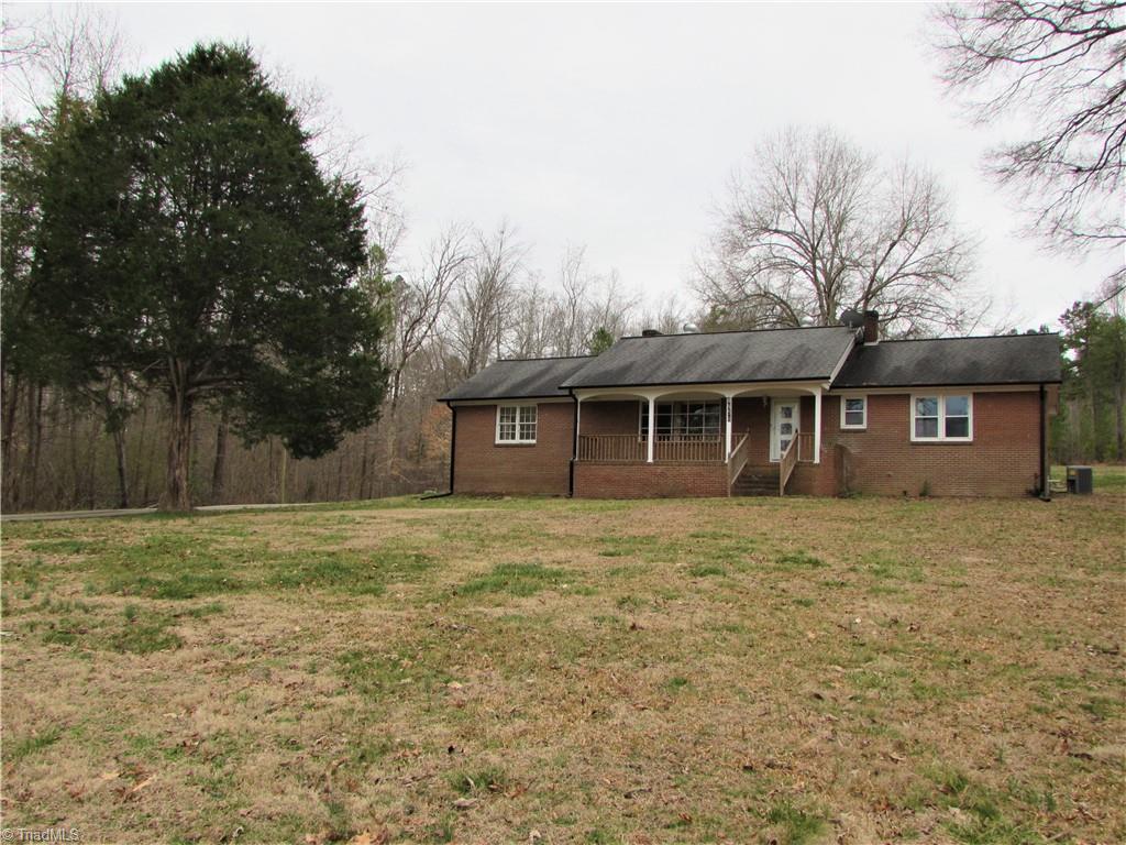 4859 Coltrane Street Trinity, NC 27370 - Photo 3 of 31