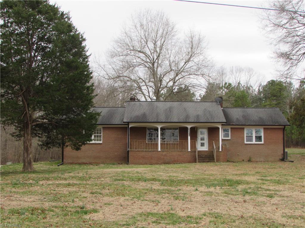 4859 Coltrane Street Trinity, NC 27370 - Photo 5 of 31