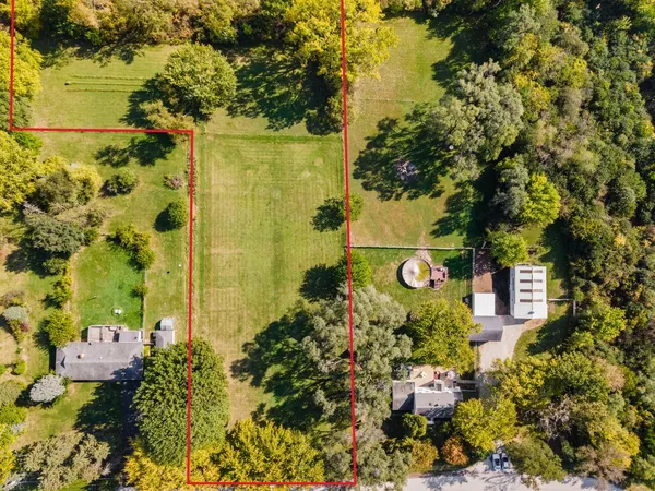 $335,000 | 4-s359 Meadow Road, Naperville, IL 60563