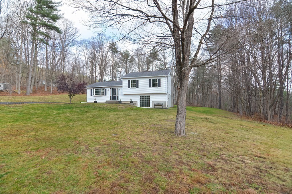 4 Lake George Road Wales, MA 01081 - Photo 5 of 42