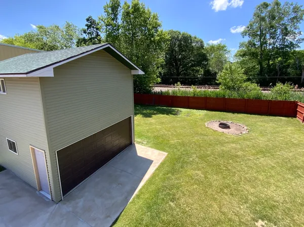 $470,000 | 4185 Eastwood Place, Park City, IL 60085