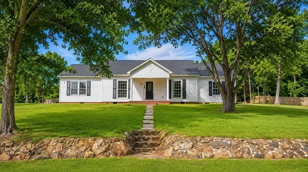 $250,000 | 823 8th Street, Cushing, TX 75760