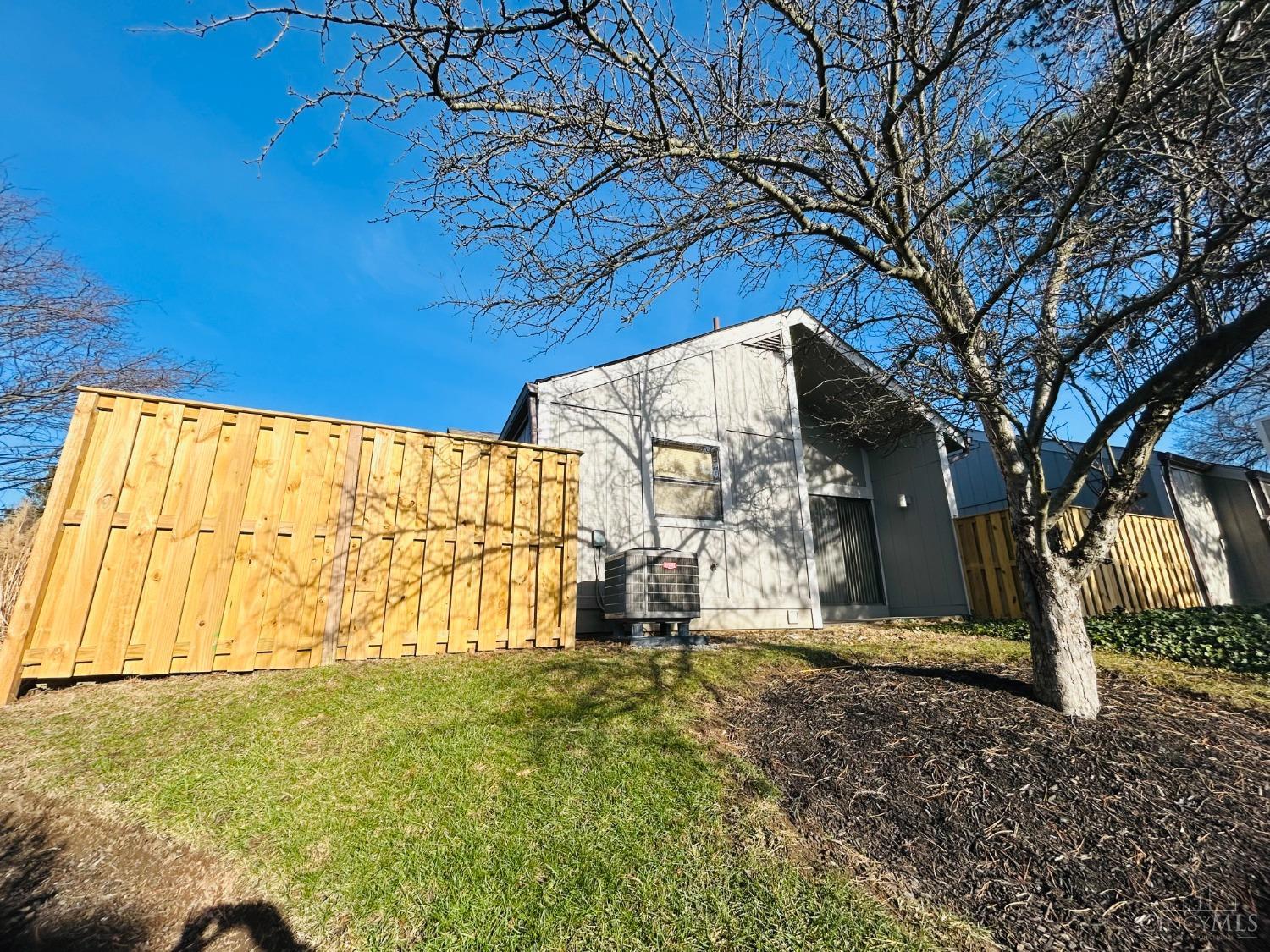 8122 Timbertree Way Beckett Ridge, OH 45069 - Photo 33 of 36