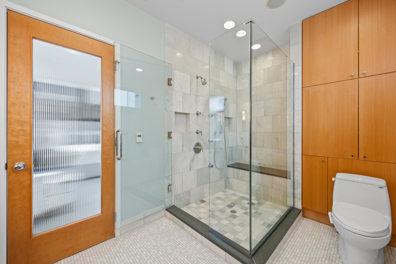 1915 West Henderson Street Chicago, IL 60657 - Photo 11 of 35