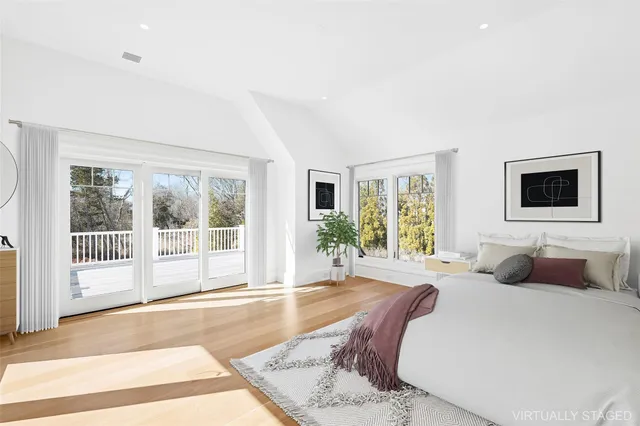 $11,450,000 | 25 Fresh Pond Road, North Haven, NY 11963