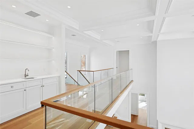 $11,450,000 | 25 Fresh Pond Road, North Haven, NY 11963