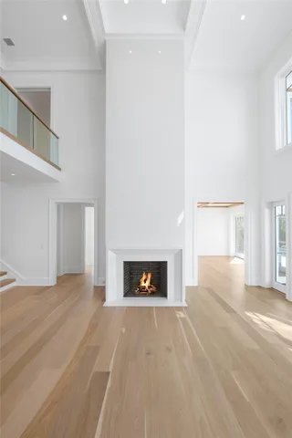 $11,450,000 | 25 Fresh Pond Road, North Haven, NY 11963