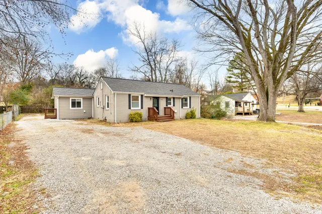 $2,500 | 5023 Packard Drive, Nashville, TN 37211