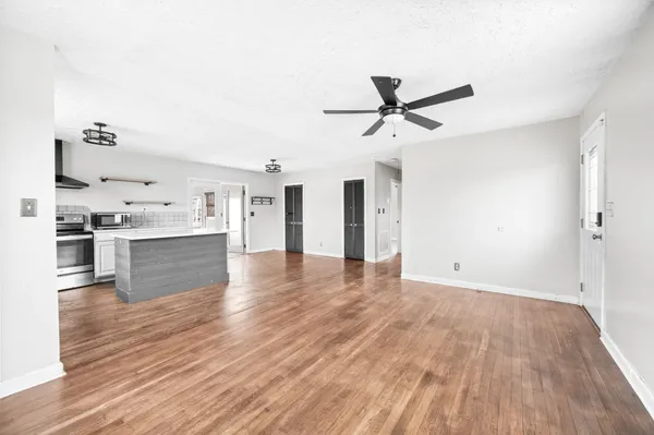 $2,250 | 5023 Packard Drive, Nashville, TN 37211