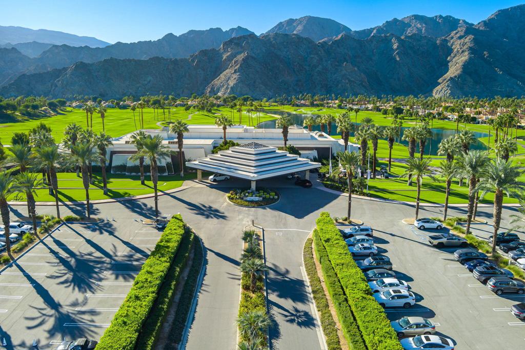 55406 Laurel La La Quinta, CA 92253 - Photo 31 of 50 a view of swimming pool with a garden
