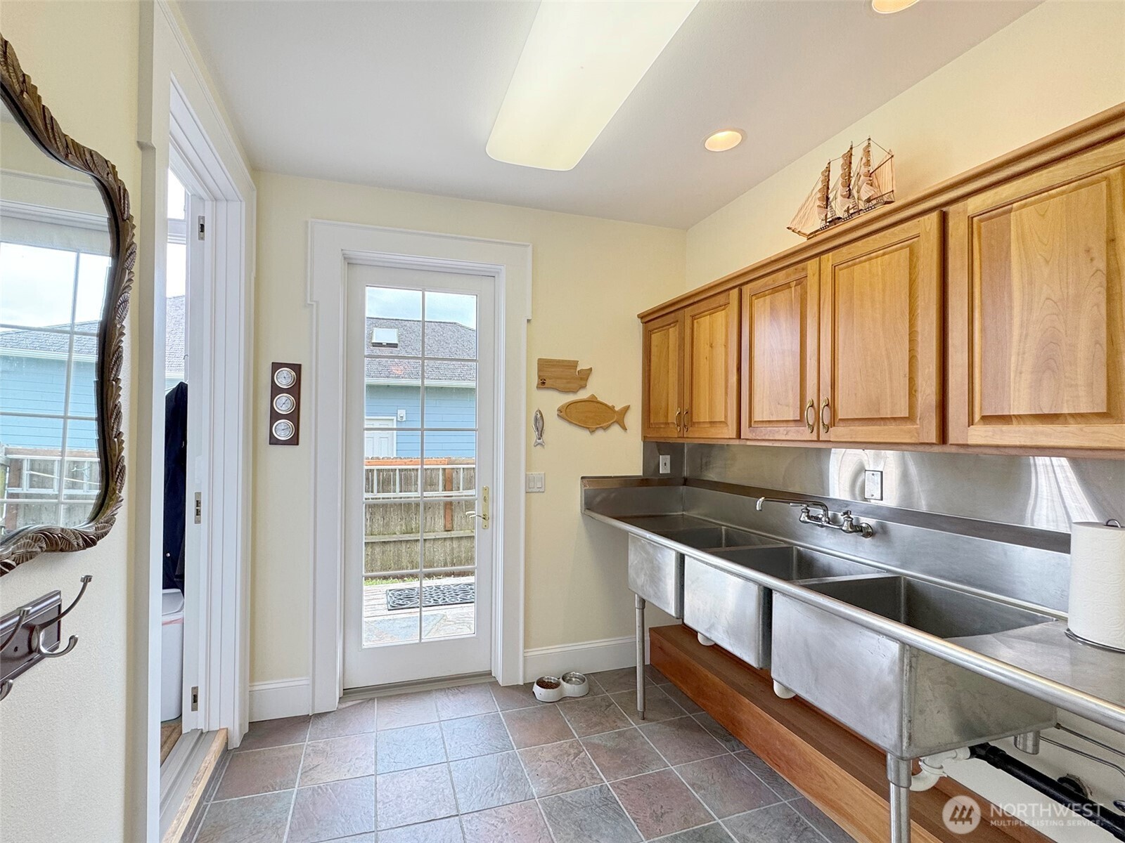 103 East Seashore Lane Sequim, WA 98382 - Photo 32 of 40