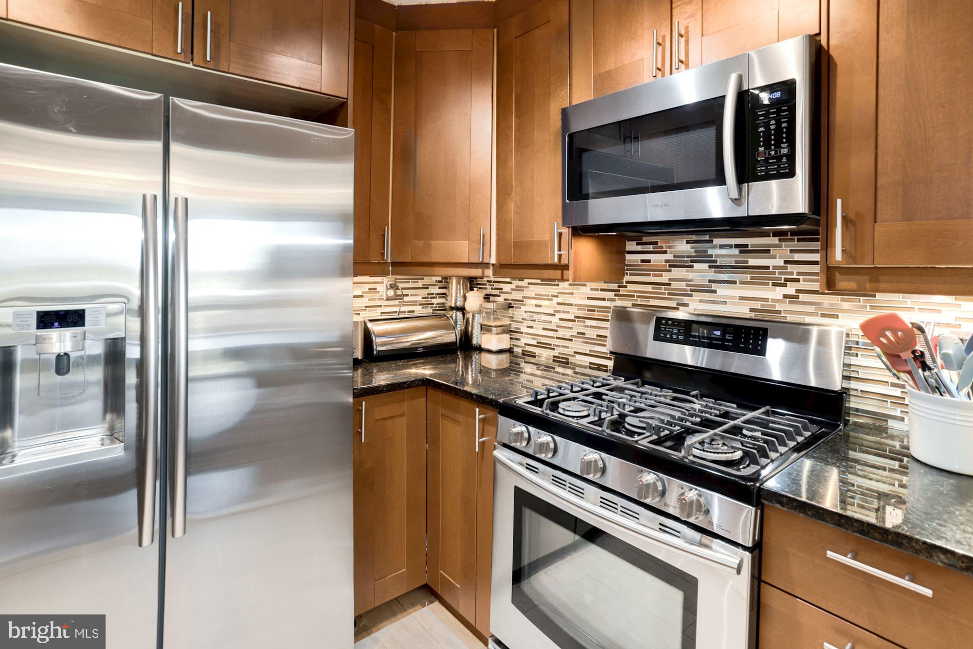 300 M Street Southwest, Unit N200 Washington, DC 20024 - Photo 14 of 45 Gas cooking is a great plus in the kitchen