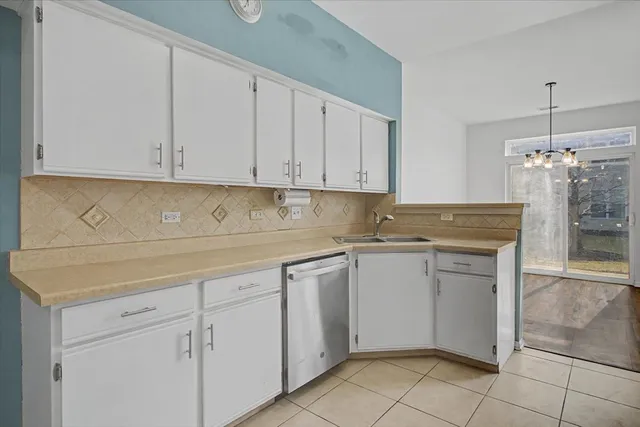 $348,000 | 24190 Pear Tree Circle, Plainfield, IL 60585