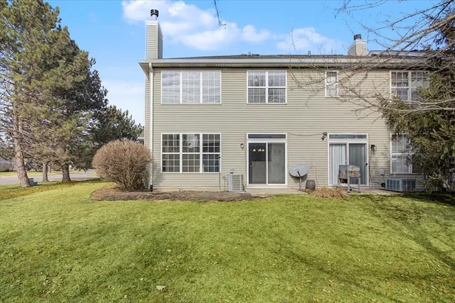 $348,000 | 24190 Pear Tree Circle, Plainfield, IL 60585