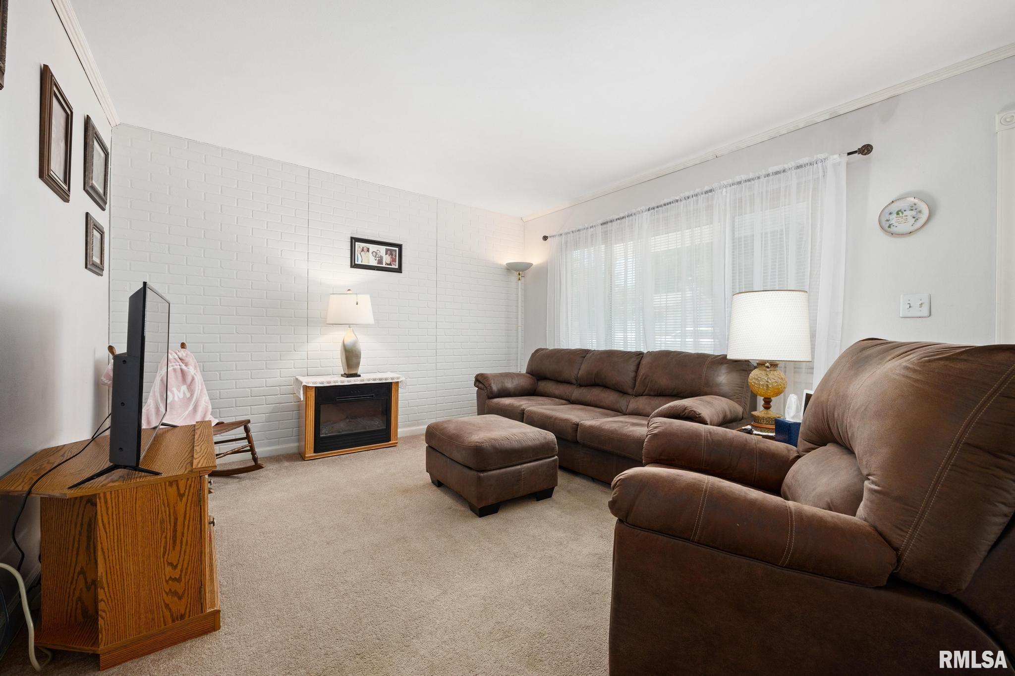 1612 Matilda Street Pekin, IL 61554 - Photo 4 of 30