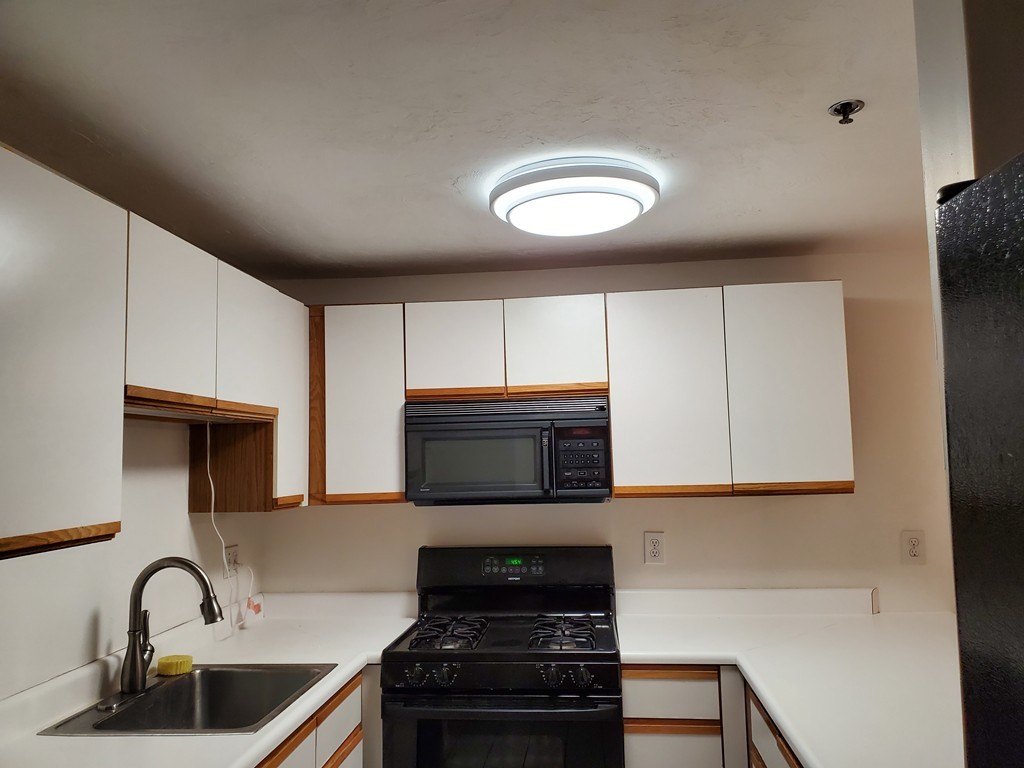 175 Littleton Road, Unit A2 Chelmsford, MA 01824 - Photo 3 of 18