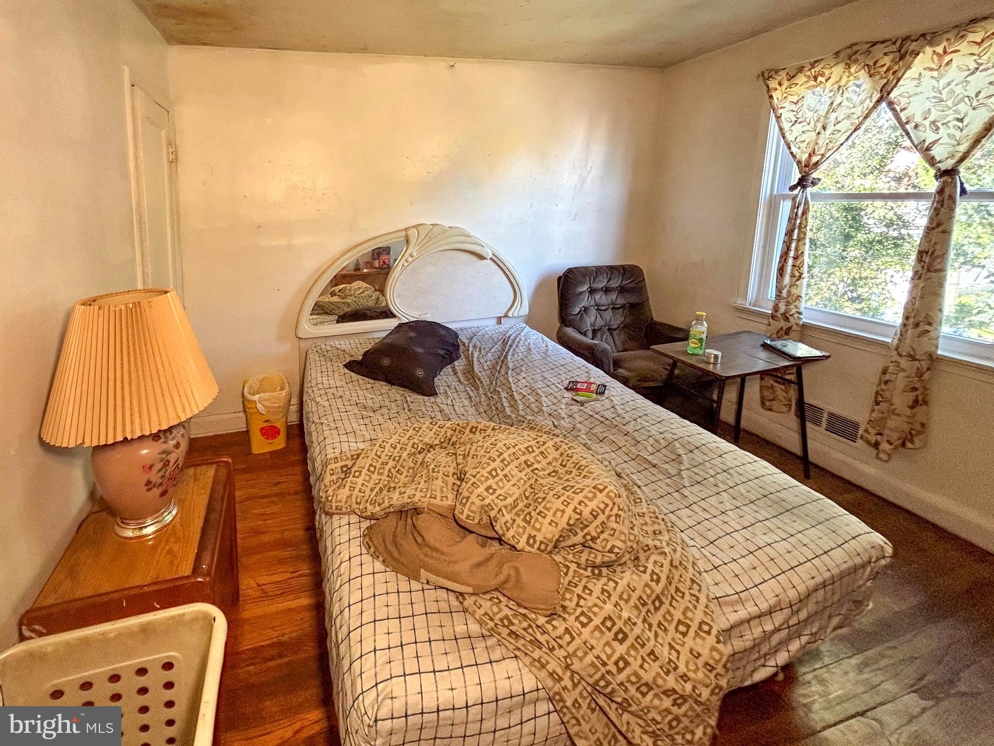 718 North Woodington Road Baltimore, MD 21229 - Photo 15 of 32