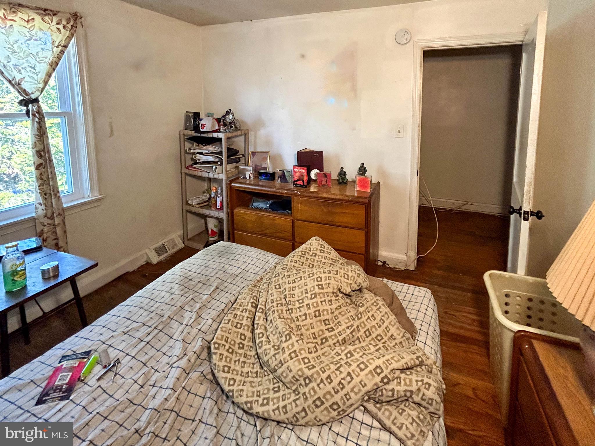 718 North Woodington Road Baltimore, MD 21229 - Photo 16 of 32