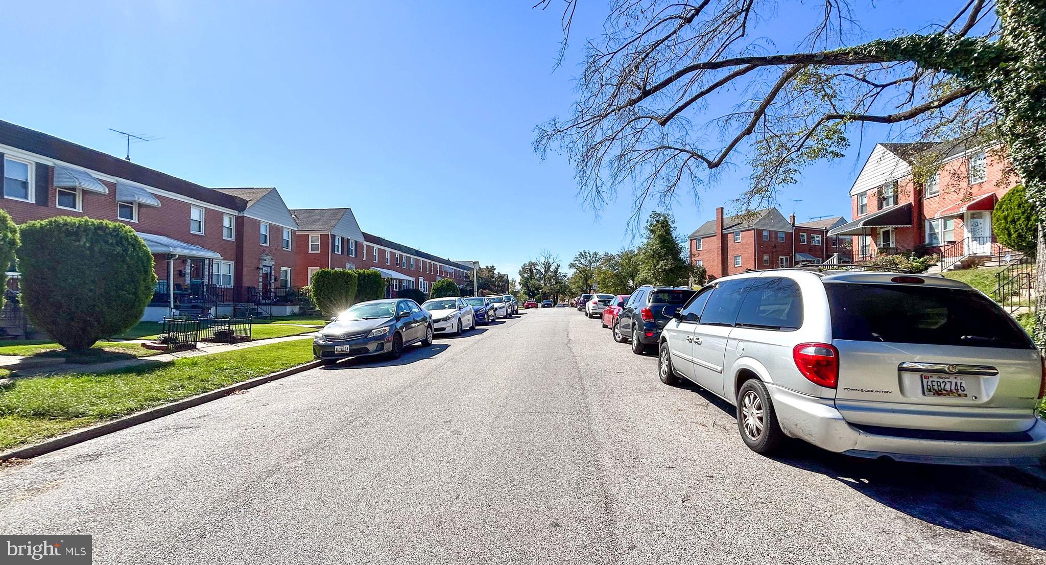 718 North Woodington Road Baltimore, MD 21229 - Photo 4 of 32