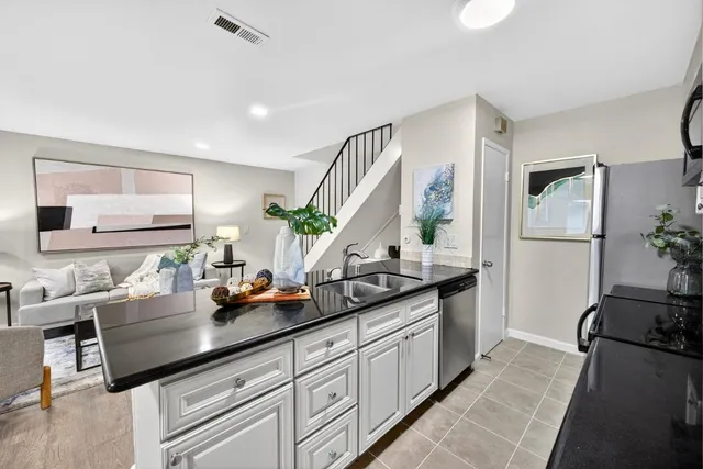 $650,000 | 375 North 3rd Street, Unit 3, Campbell, CA 95008