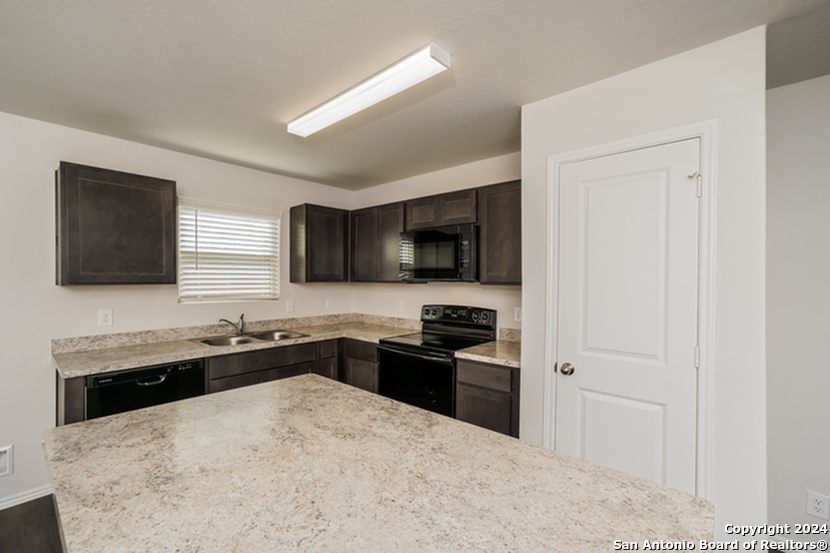 5203 Blue Ranch San Antonio, TX 78222 - Photo 6 of 17