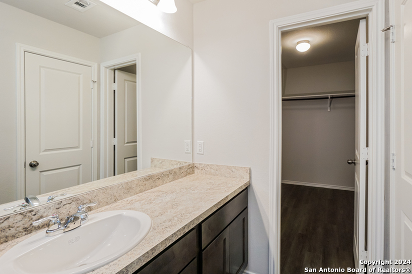 5203 Blue Ranch San Antonio, TX 78222 - Photo 9 of 17