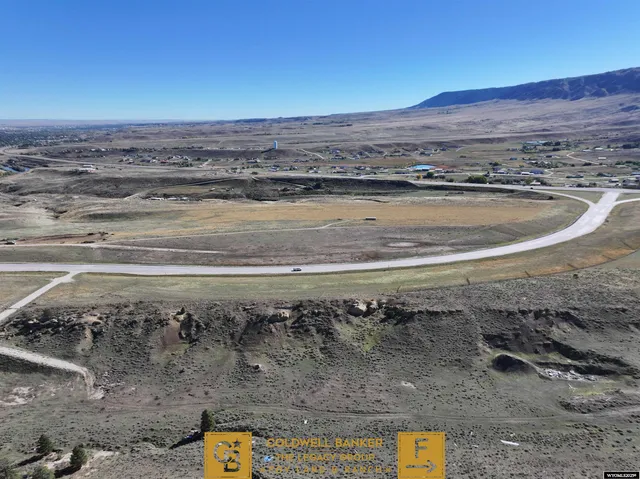 $232,620 | 220 Hwy Casper Wy, Casper, WY 82604
